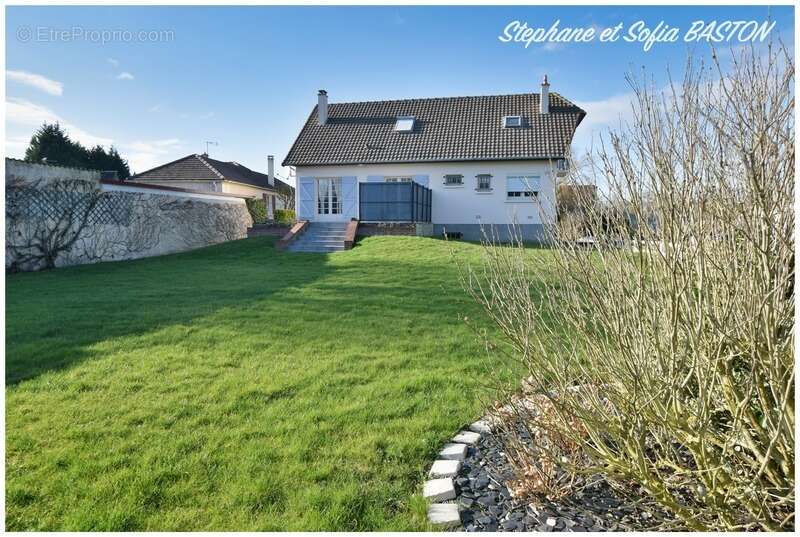 Maison à PONTS-ET-MARAIS