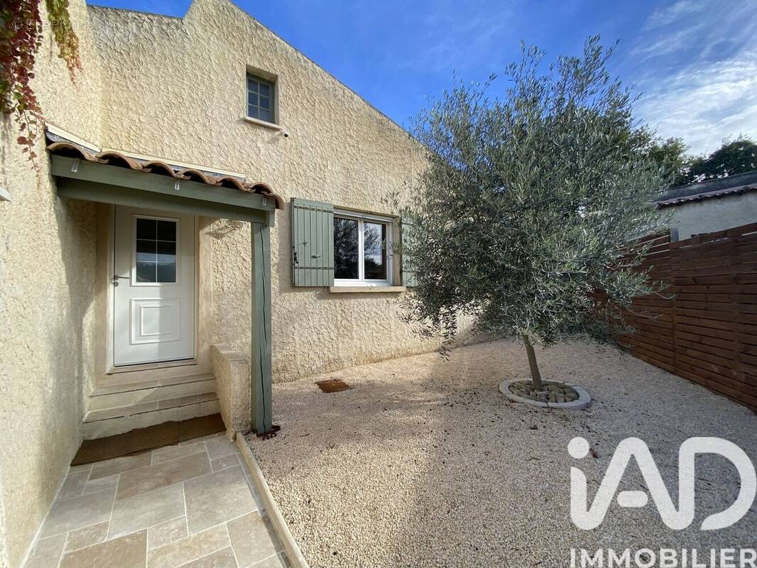 Photo 1 - Maison à EYGUIERES