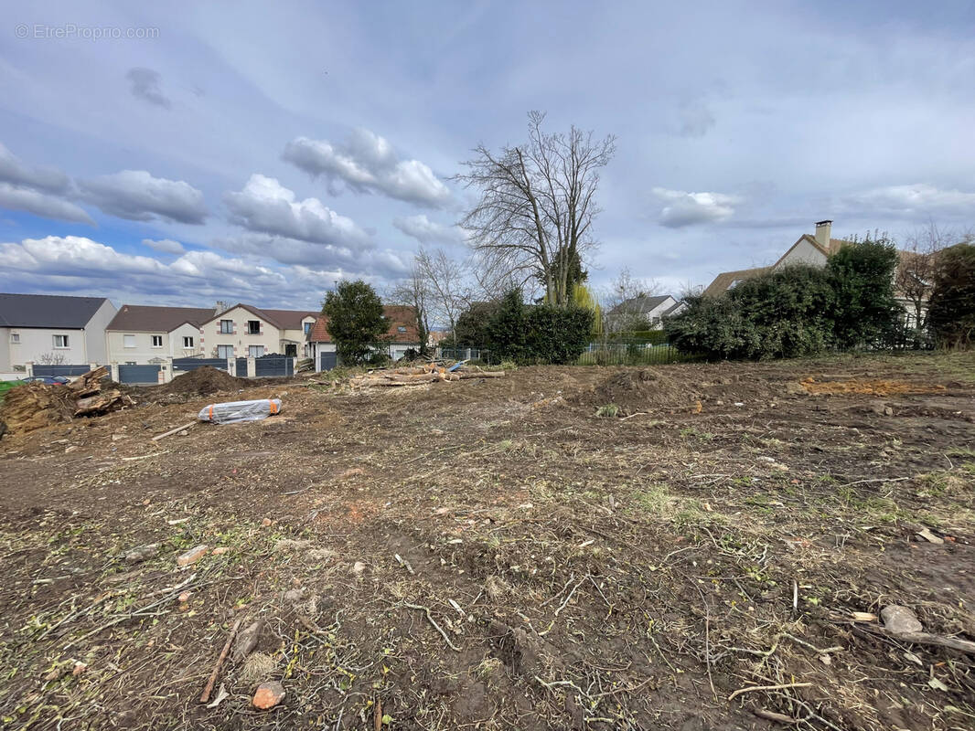 Terrain à ORGEVAL