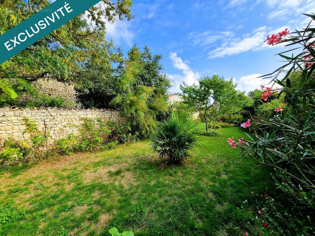 Photo 1 - Maison à LA JARNE