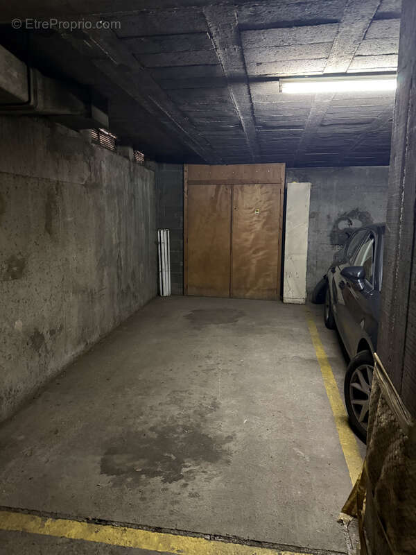 Appartement à ISSY-LES-MOULINEAUX