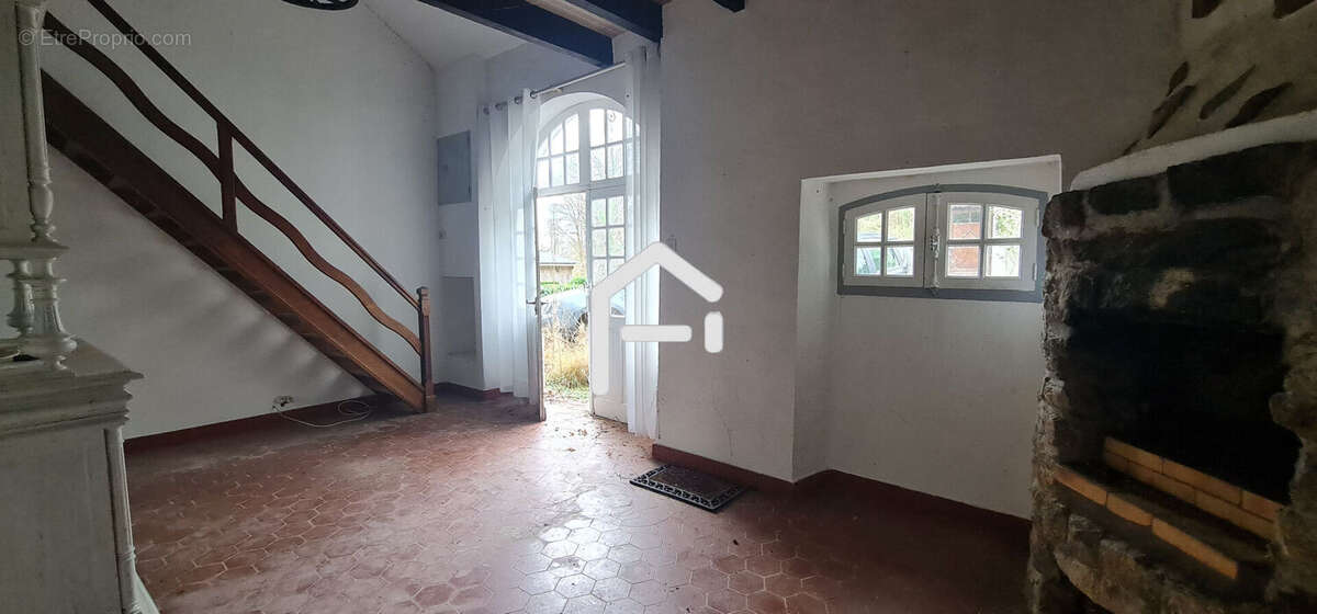 Maison 70 m² à Objat  - photo 8