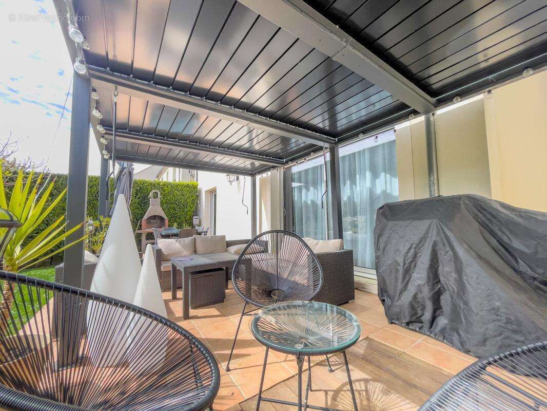 Maison à BAILLY-ROMAINVILLIERS