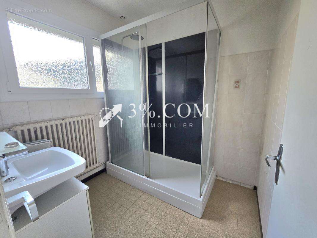 Maison à BEAUCHASTEL