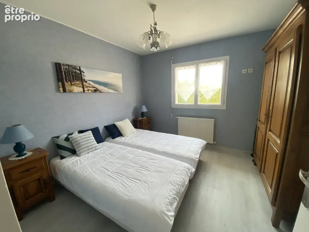 Maison 3 chambres+1 bureau + garage indépendant de 40m2 -jardin paysagé 879m2 - photo 8