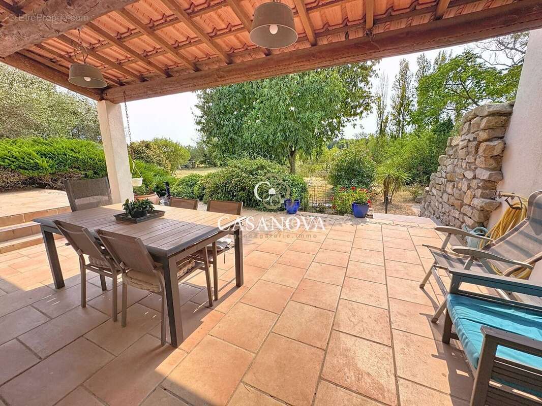 Maison et appartement indépendant sur vaste terrain arboré - photo 15