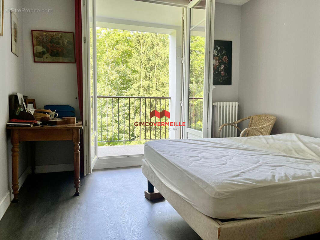 Appartement à BOUGIVAL