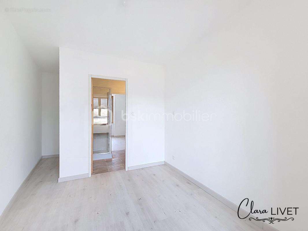 Appartement à CHESSY