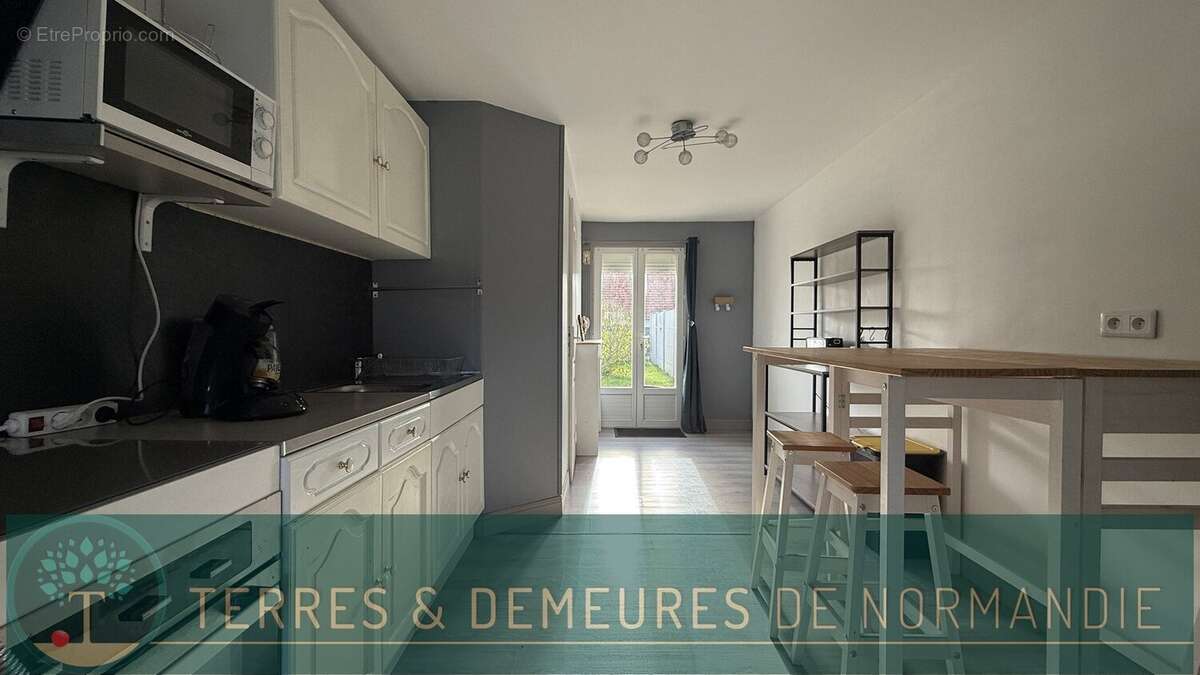 Maison à SAINT-MARTIN-EN-CAMPAGNE