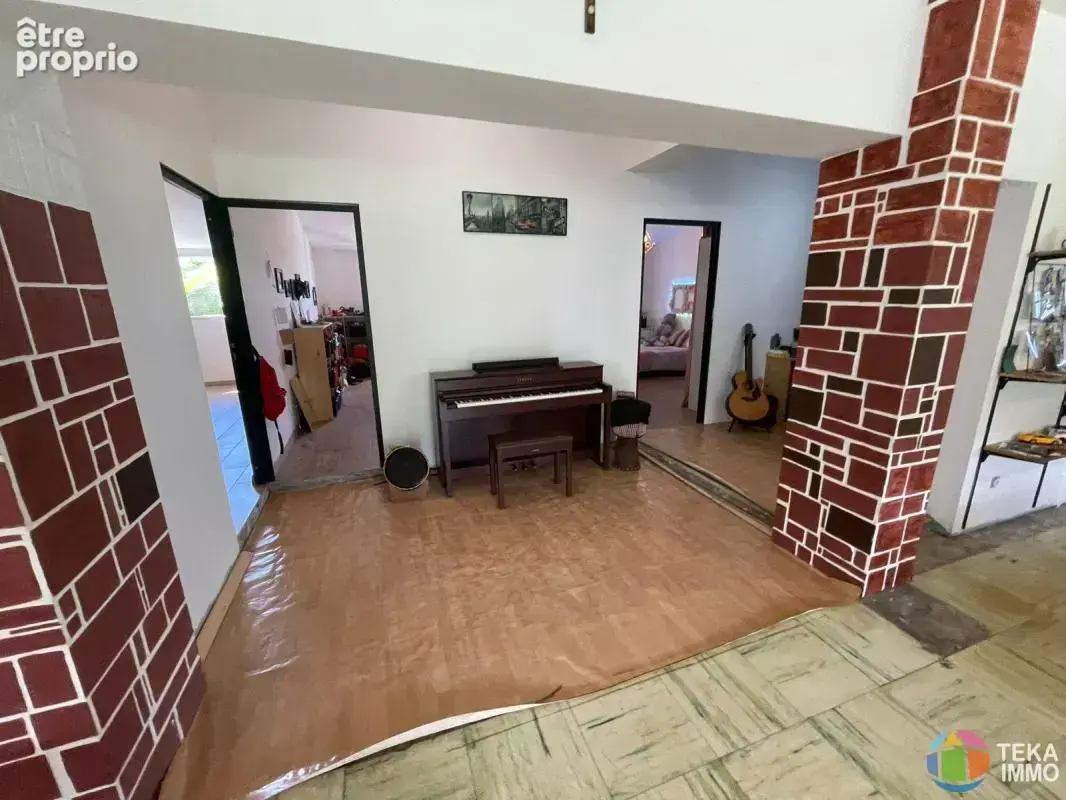 FABIEN TEKA IMMO vous propose une maison à la vente  dans  les bas du Brulé, un peu plus haut que l'air de Pique Nique de Bellep - photo 9