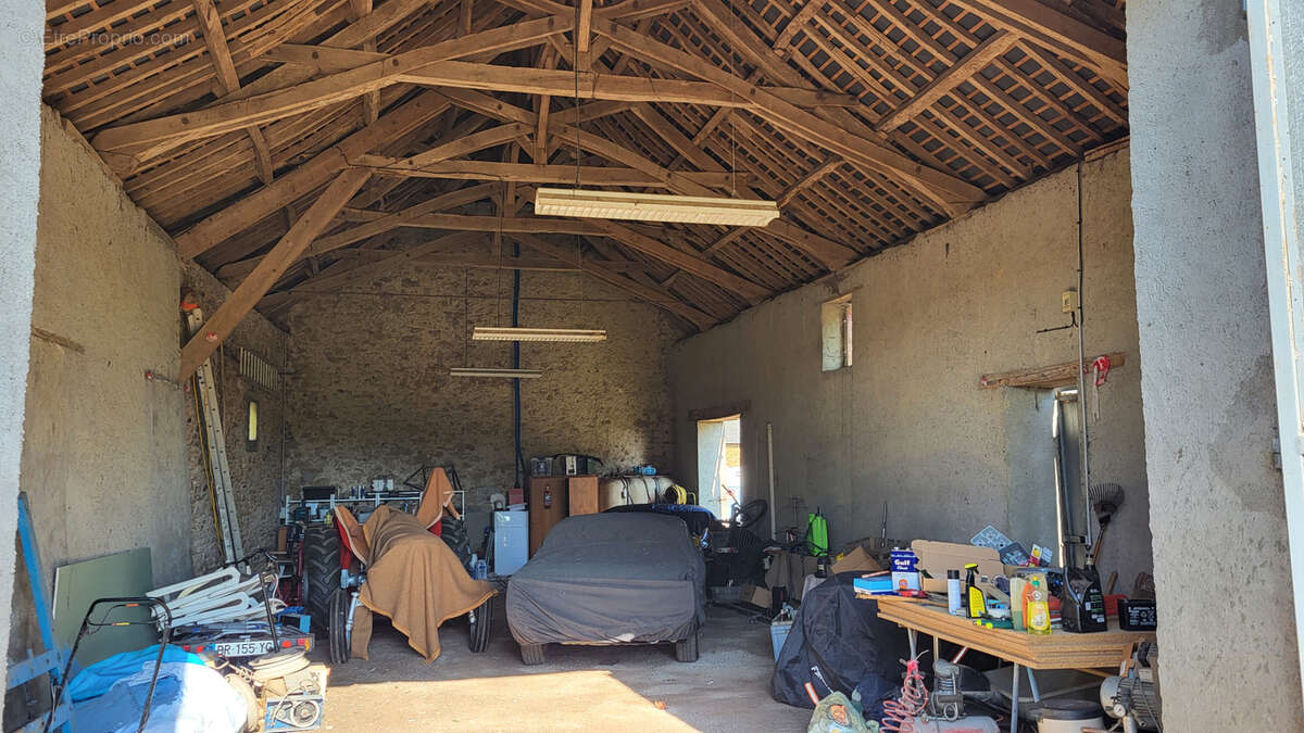 Maison à SAINT-GEREON