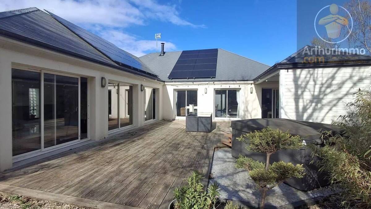 Maison à LAILLY-EN-VAL