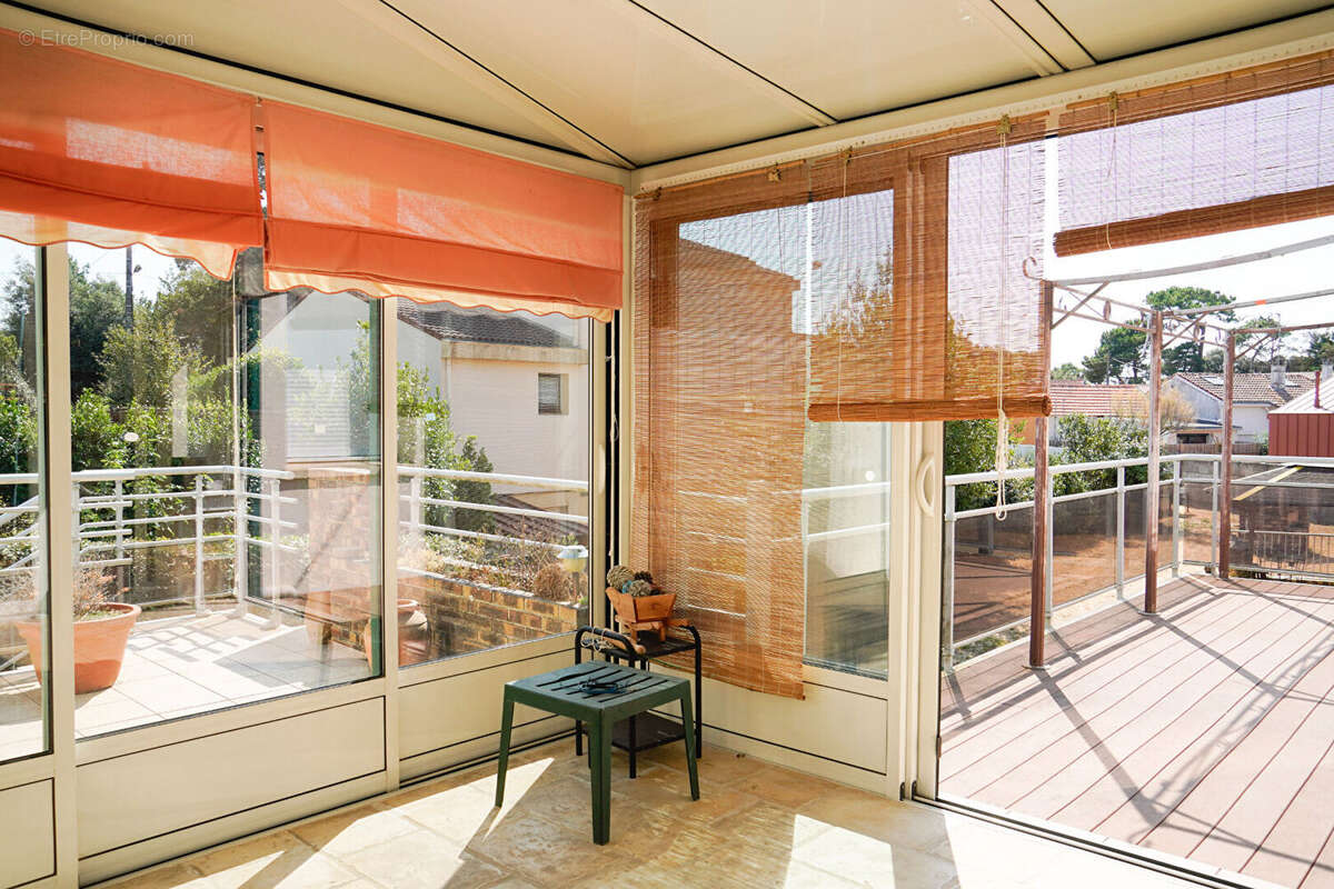 Maison avec appartement et sous sol total - photo 17