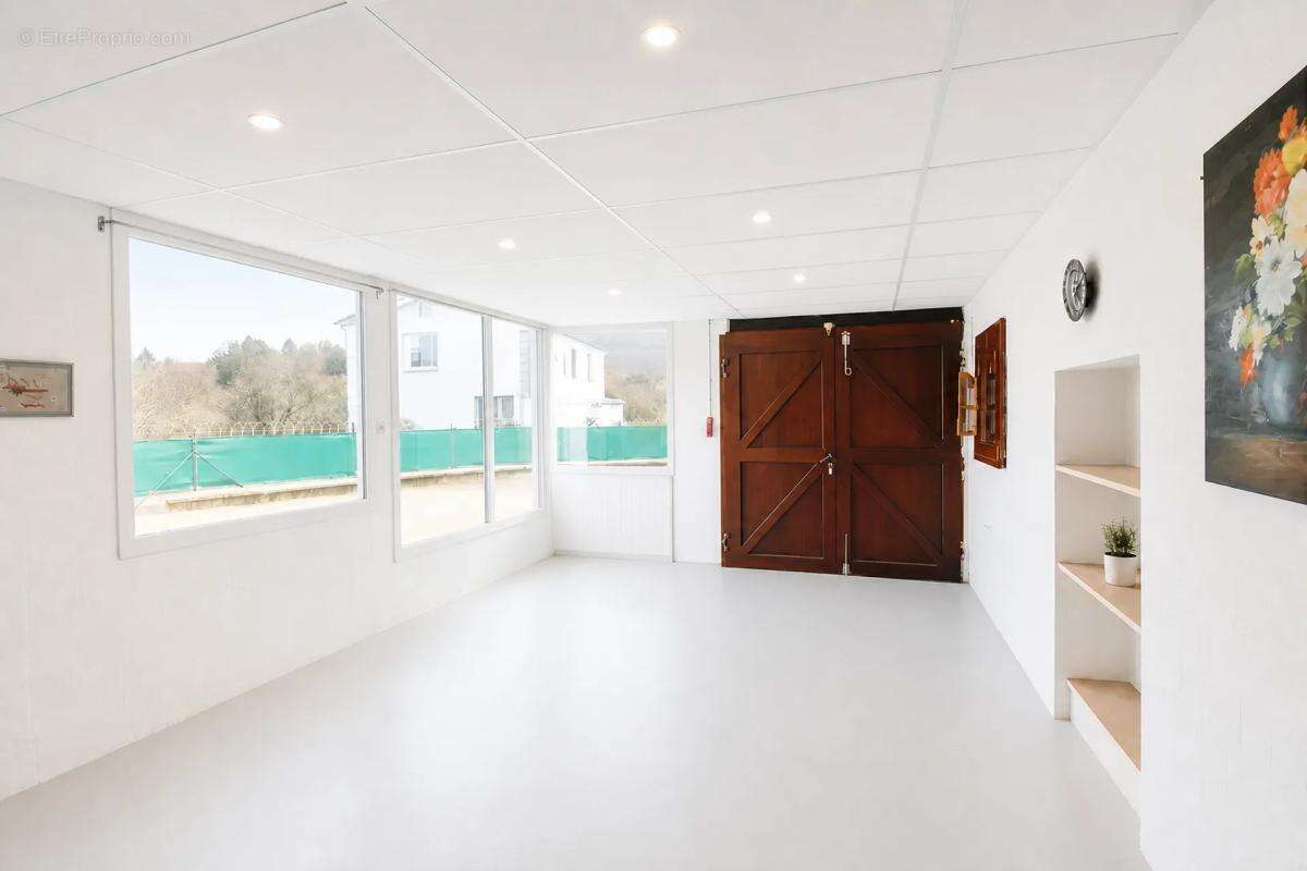 Spacieuse maison de 8 pièces à Murat-sur-Vèbre - photo 14