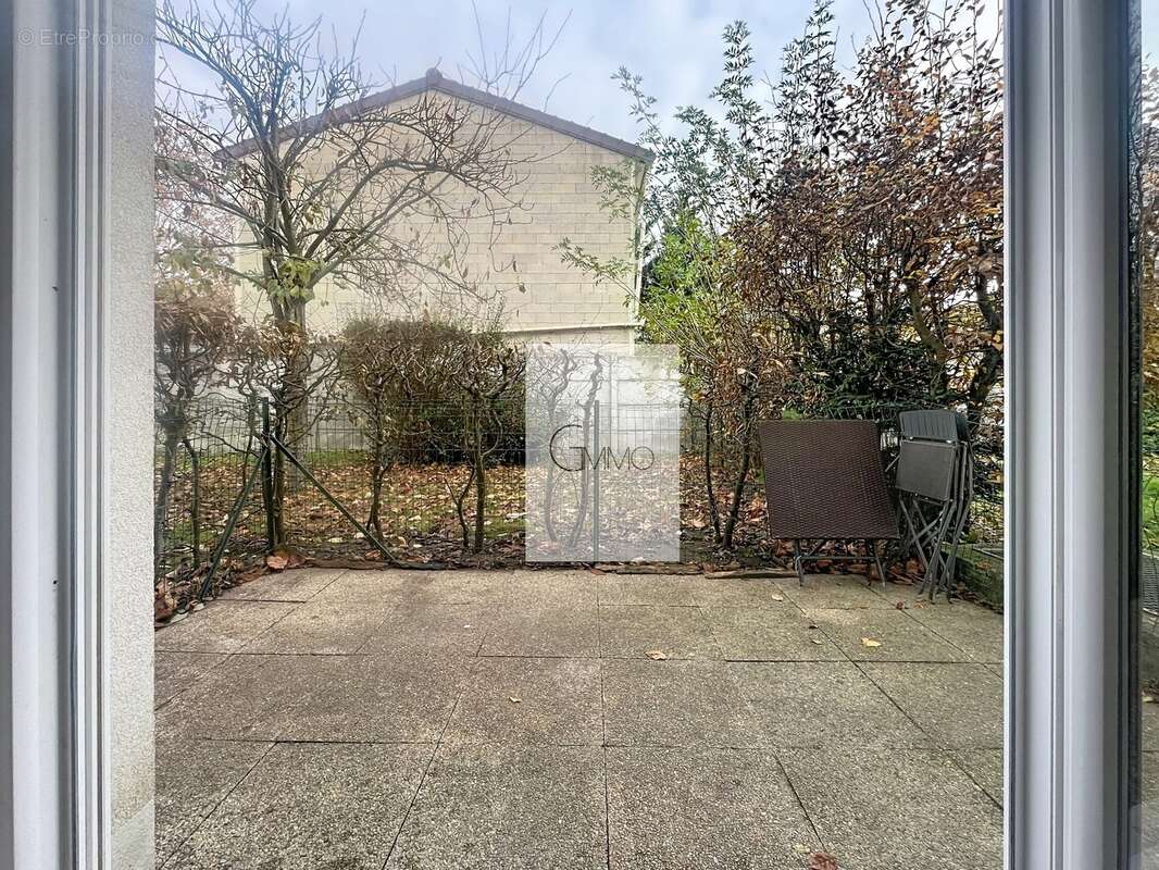 Appartement à NANTERRE