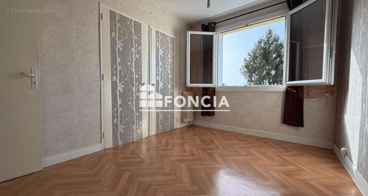 Appartement à BOURGOIN-JALLIEU