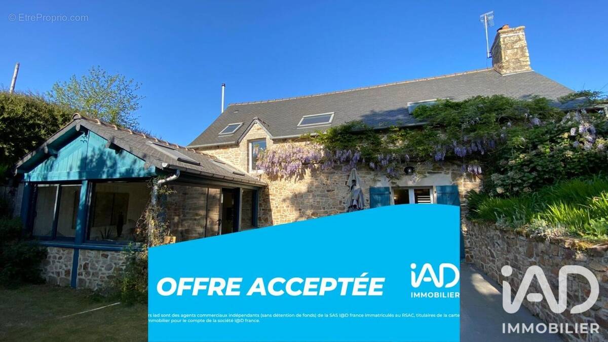 Photo 1 - Maison à SAINT-DONAN