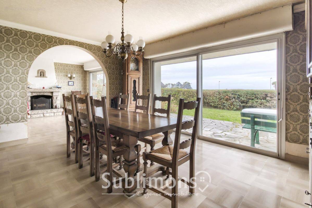 Maison à PORT-LOUIS