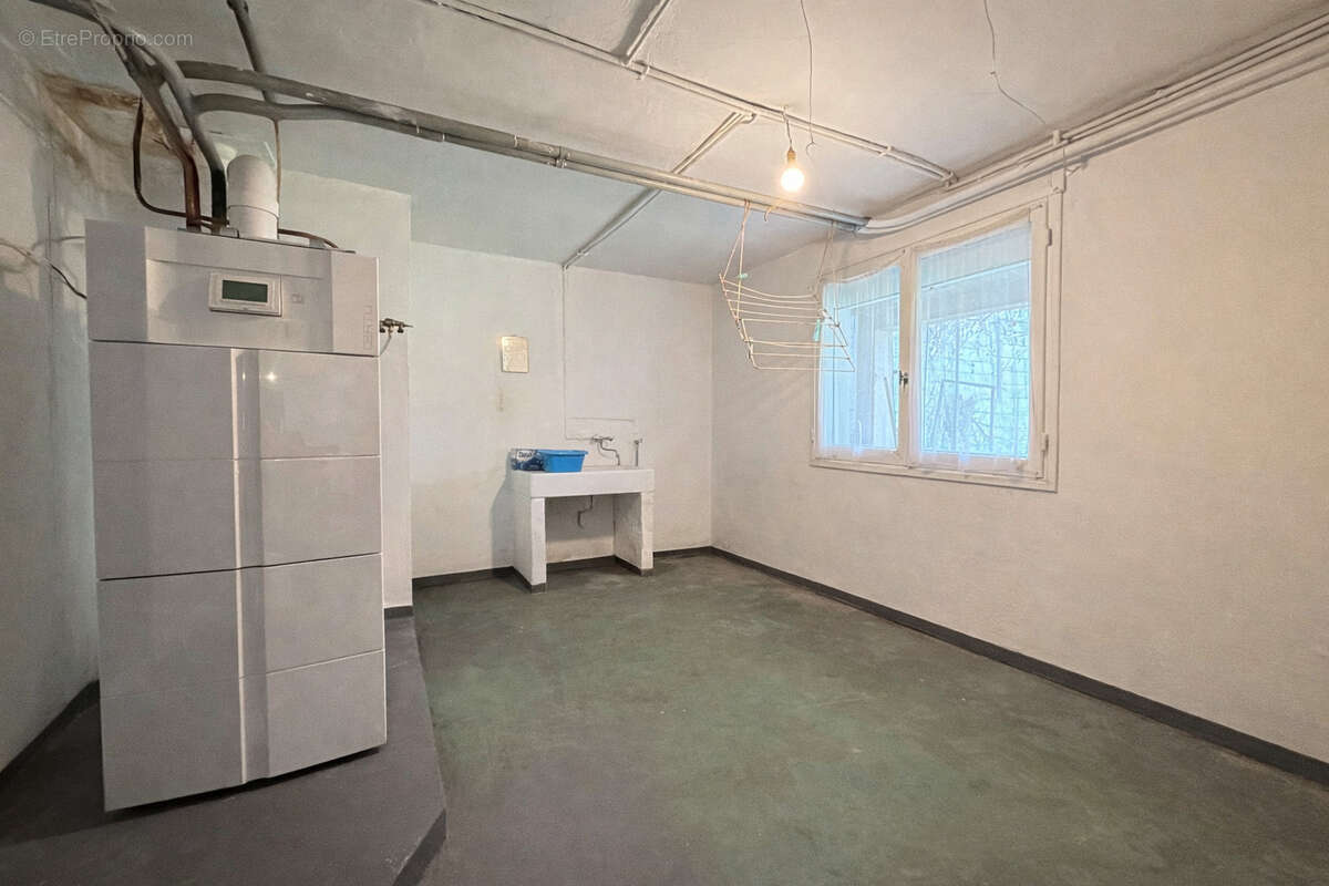 Maison avec appartement et jardin - photo 16