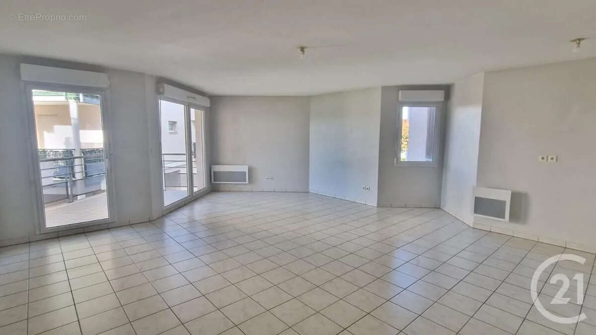 Appartement à JASSANS-RIOTTIER