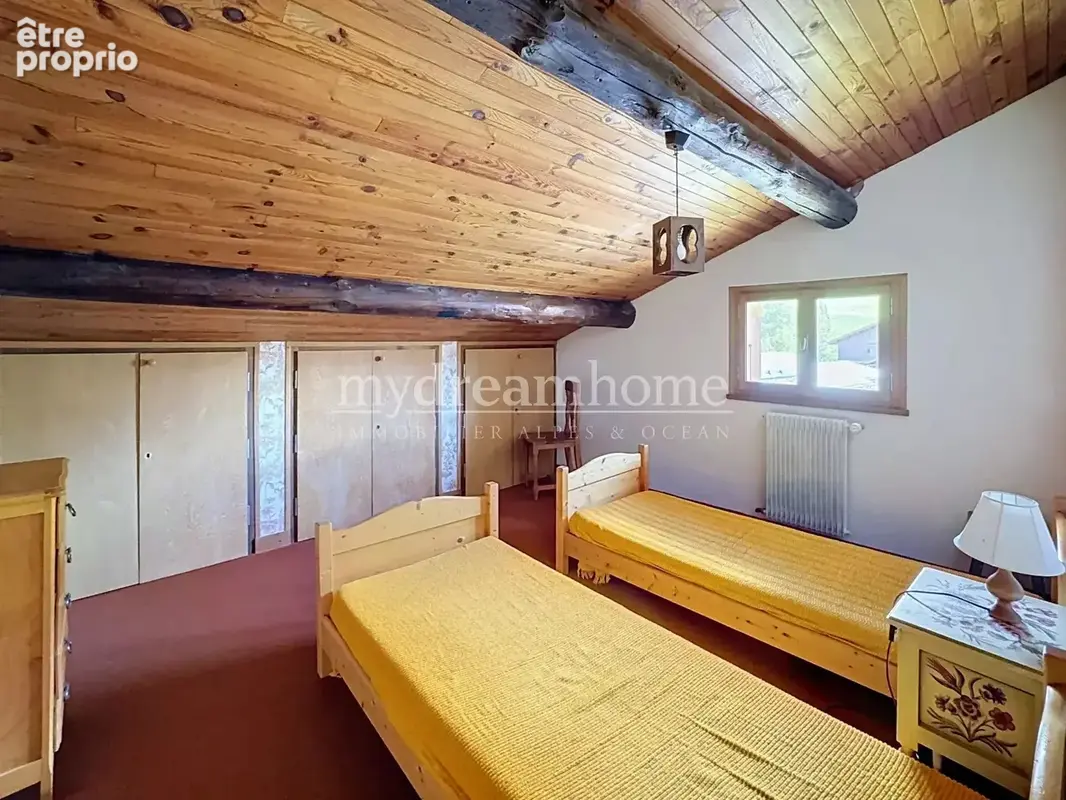 À VENDRE – Ensemble immobilier de 3 chalets à Notre Dame de Bellecombe (73590) - photo 30