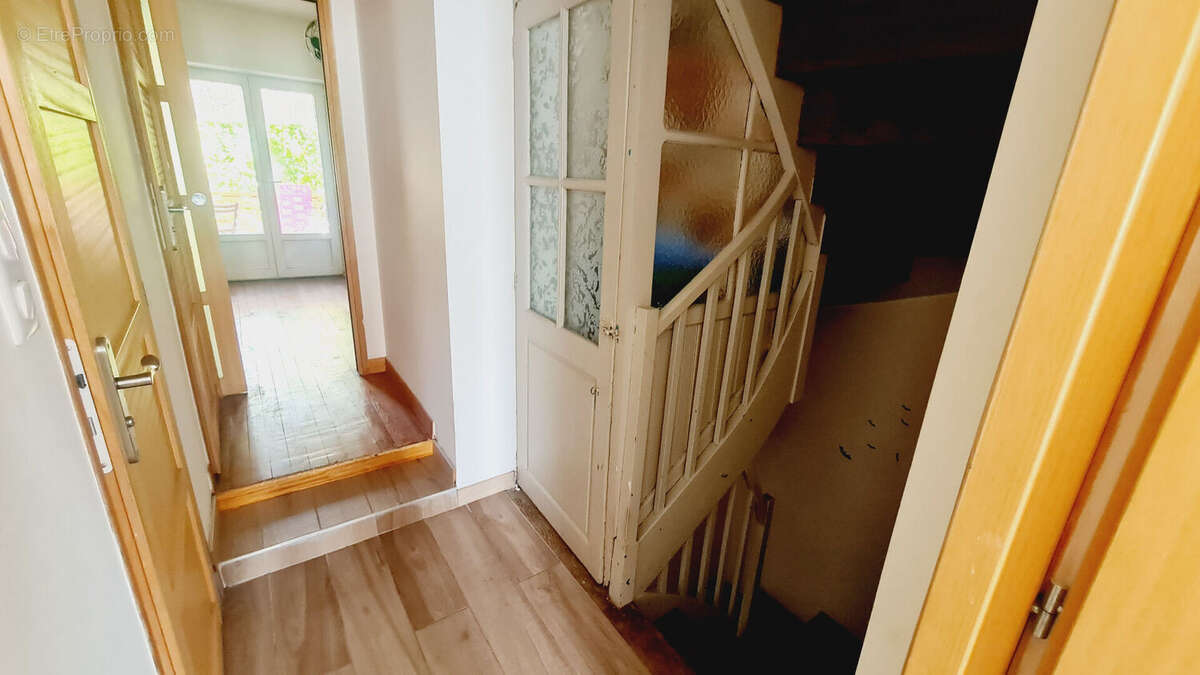 Maison à SAINT-SULPICE-SUR-LEZE