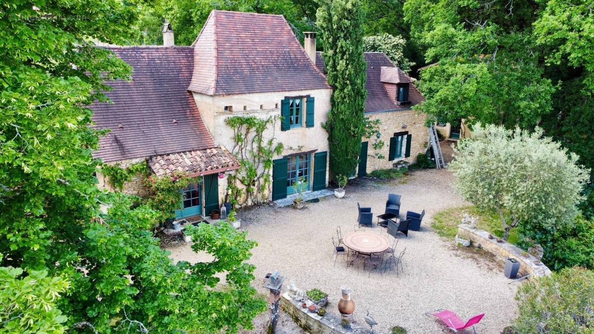 Maison à SAINTE-ALVERE