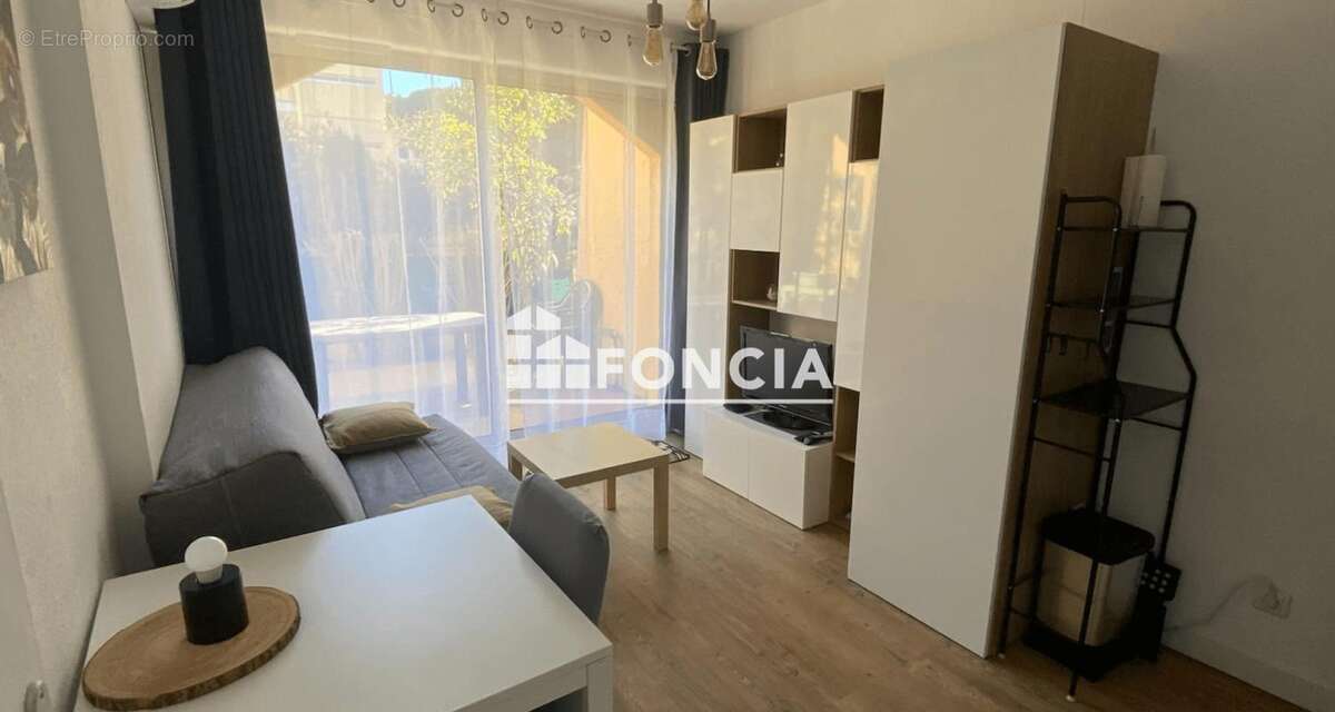 Appartement à BORMES-LES-MIMOSAS