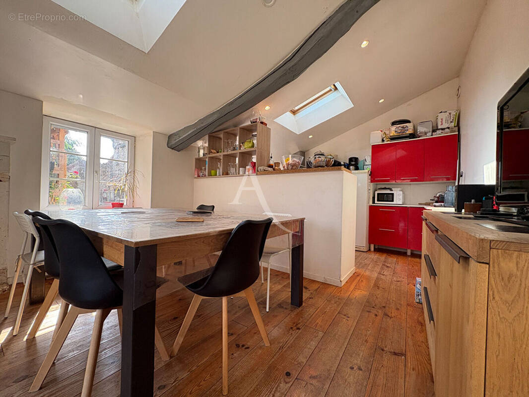 Maison 6 pièces 108 m² · à Nalliers · 108 m² · 169 420 €