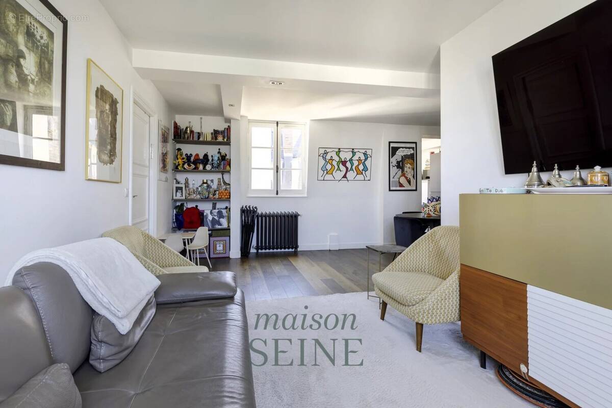 Appartement à NEUILLY-SUR-SEINE