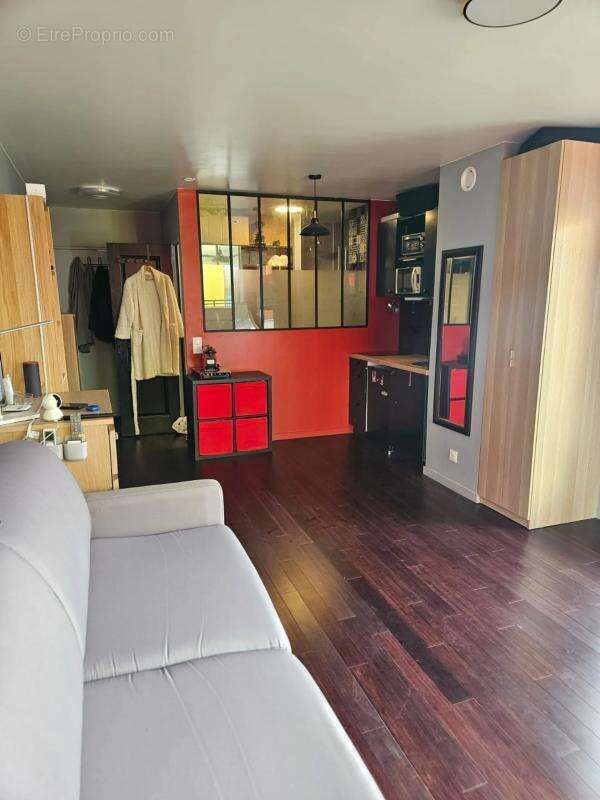 Appartement à VILLENEUVE-LA-GARENNE