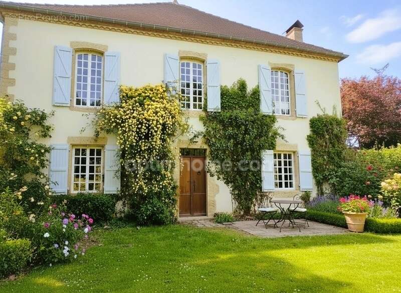 Maison à AIRE-SUR-L'ADOUR