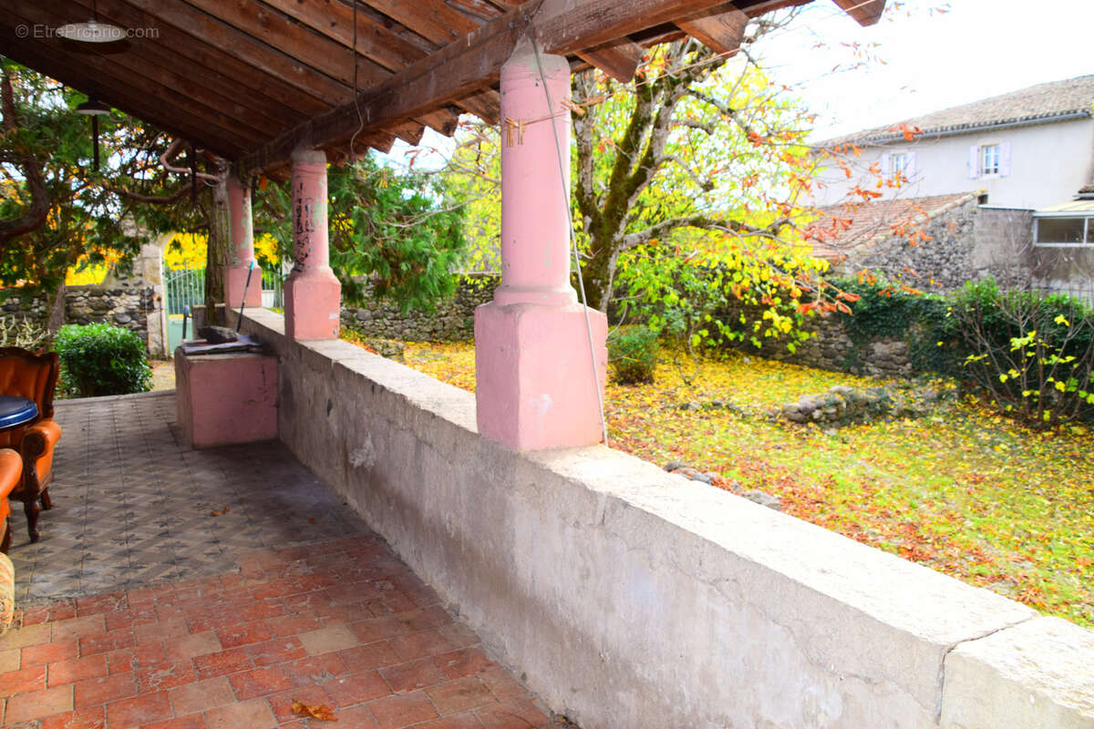 Maison à LAVILLEDIEU