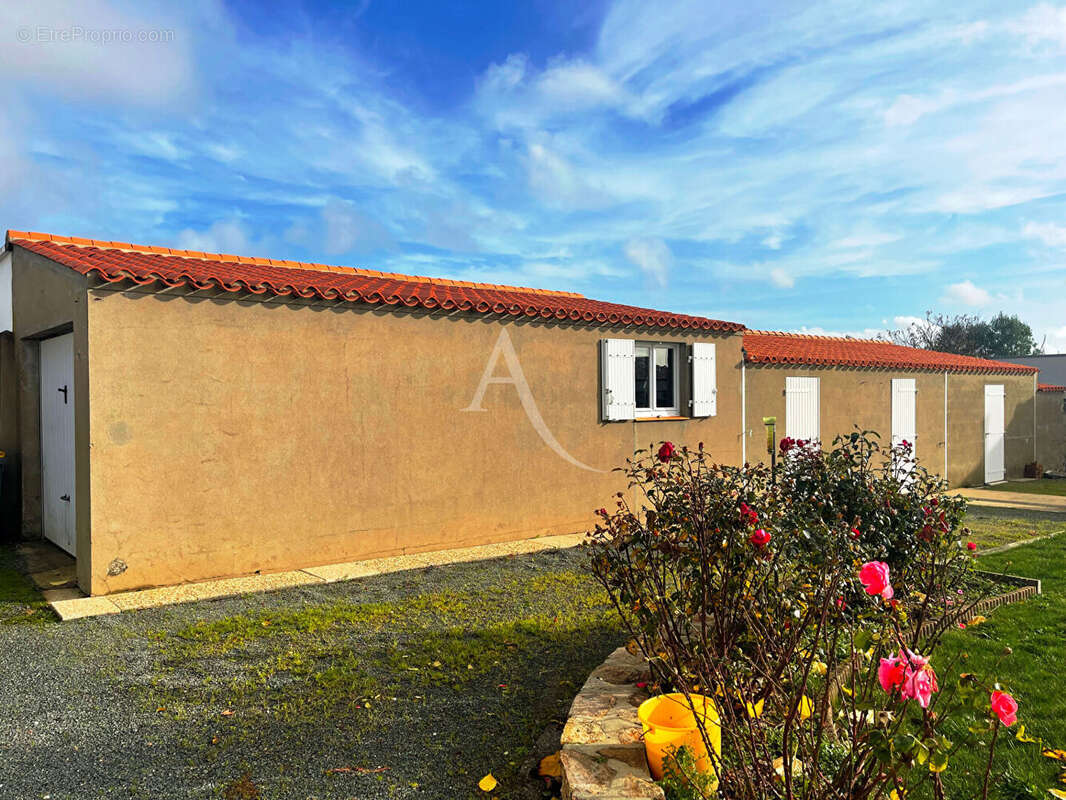 Maison à L'AIGUILLON-SUR-VIE