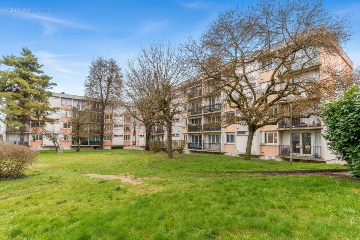 Appartement à CHAMPIGNY-SUR-MARNE