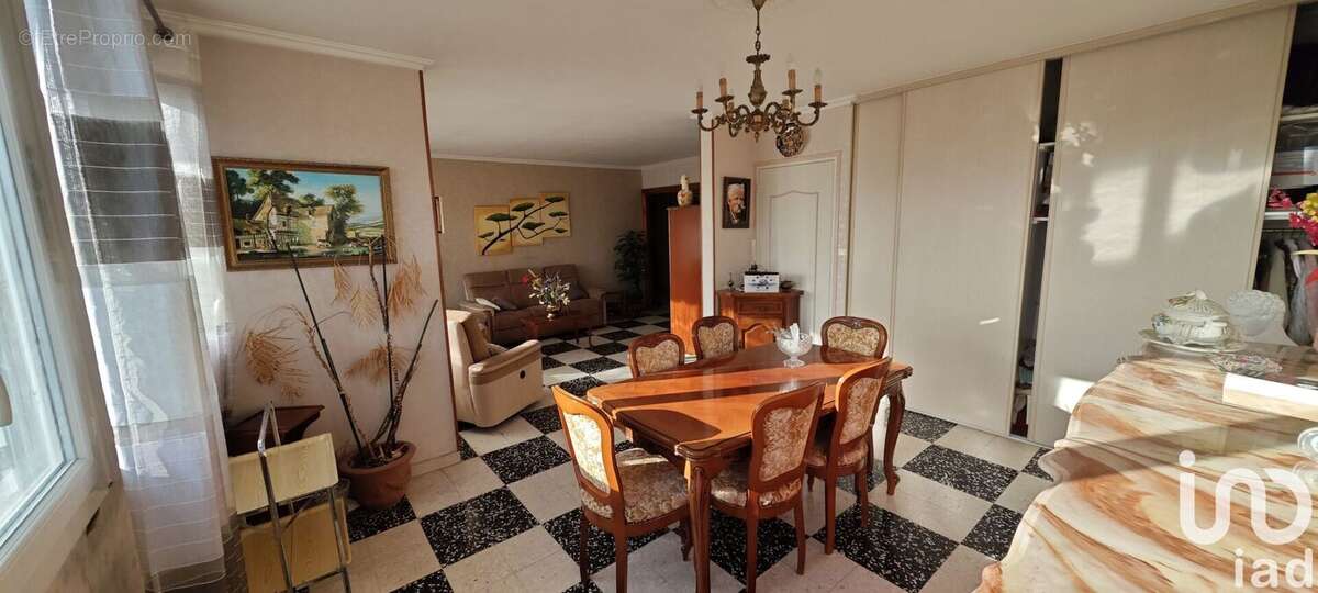 Photo 3 - Appartement à NIMES