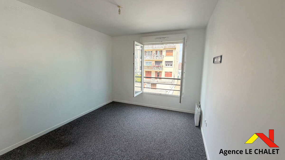 Appartement 3 pièces de 61,52 m² avec balcon vue parc et parking - Choisy-le-Roi - photo 7