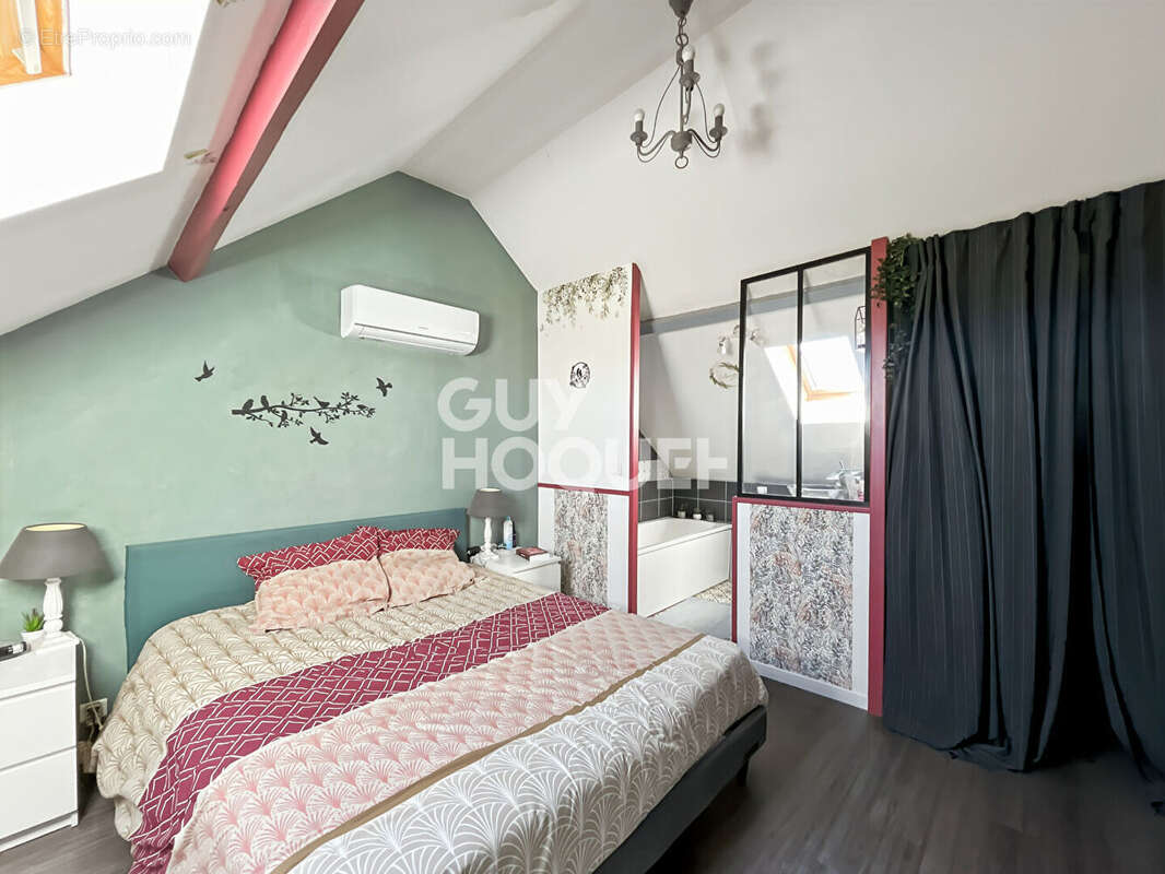 Maison à FONTENAY-TRESIGNY