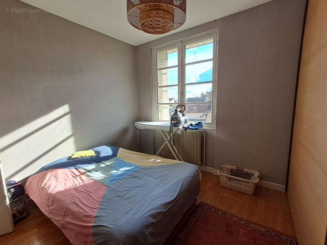 Maison à CHAMPFORGEUIL