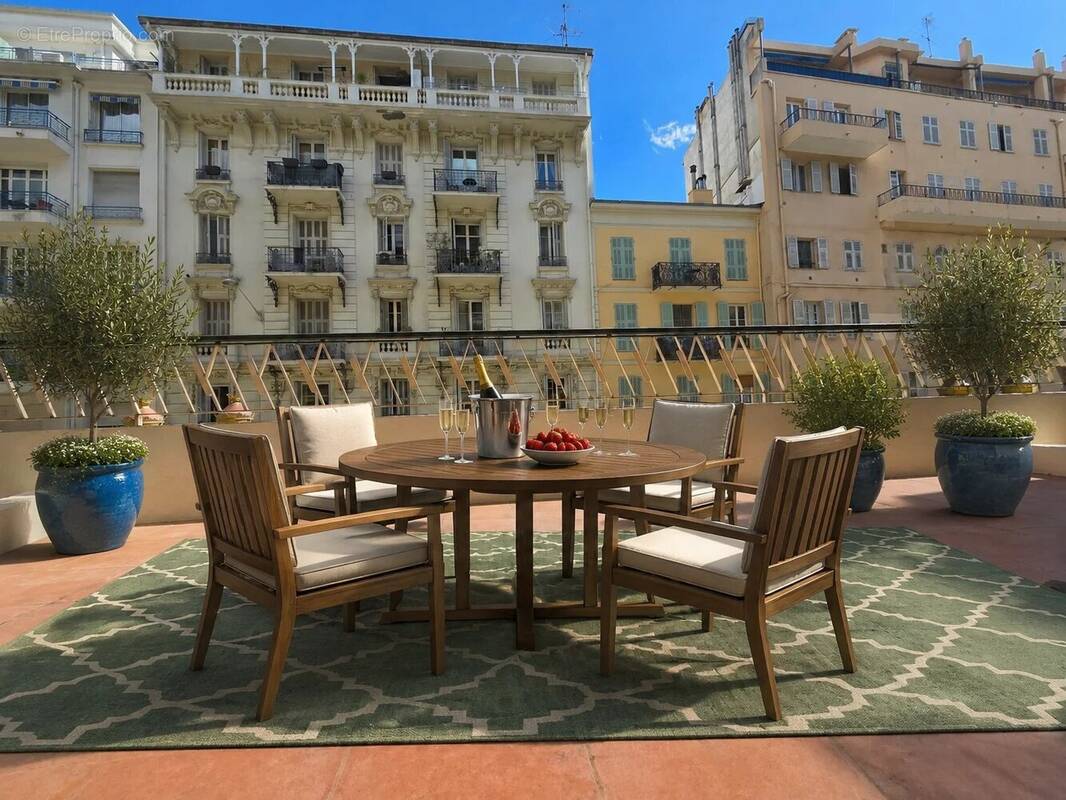 Appartement à NICE
