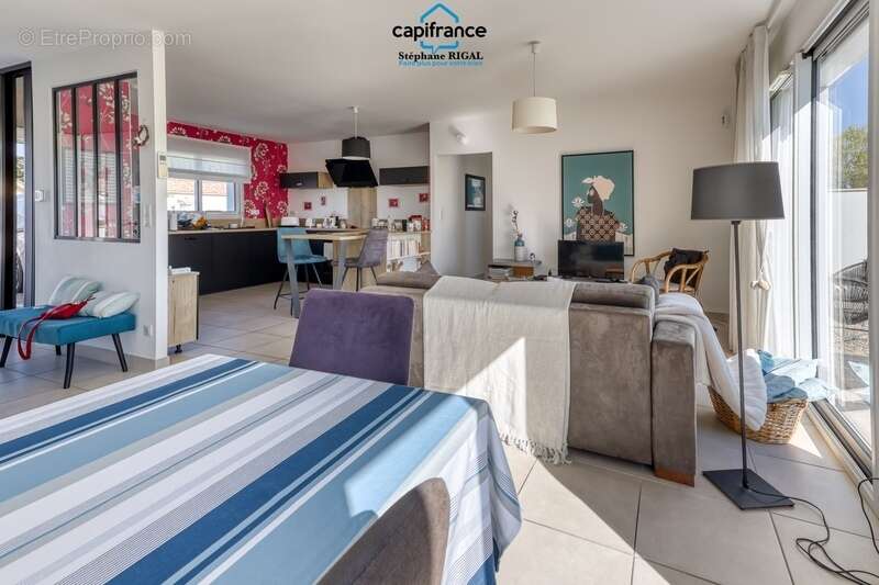 Maison à SAINT-SYLVESTRE-SUR-LOT