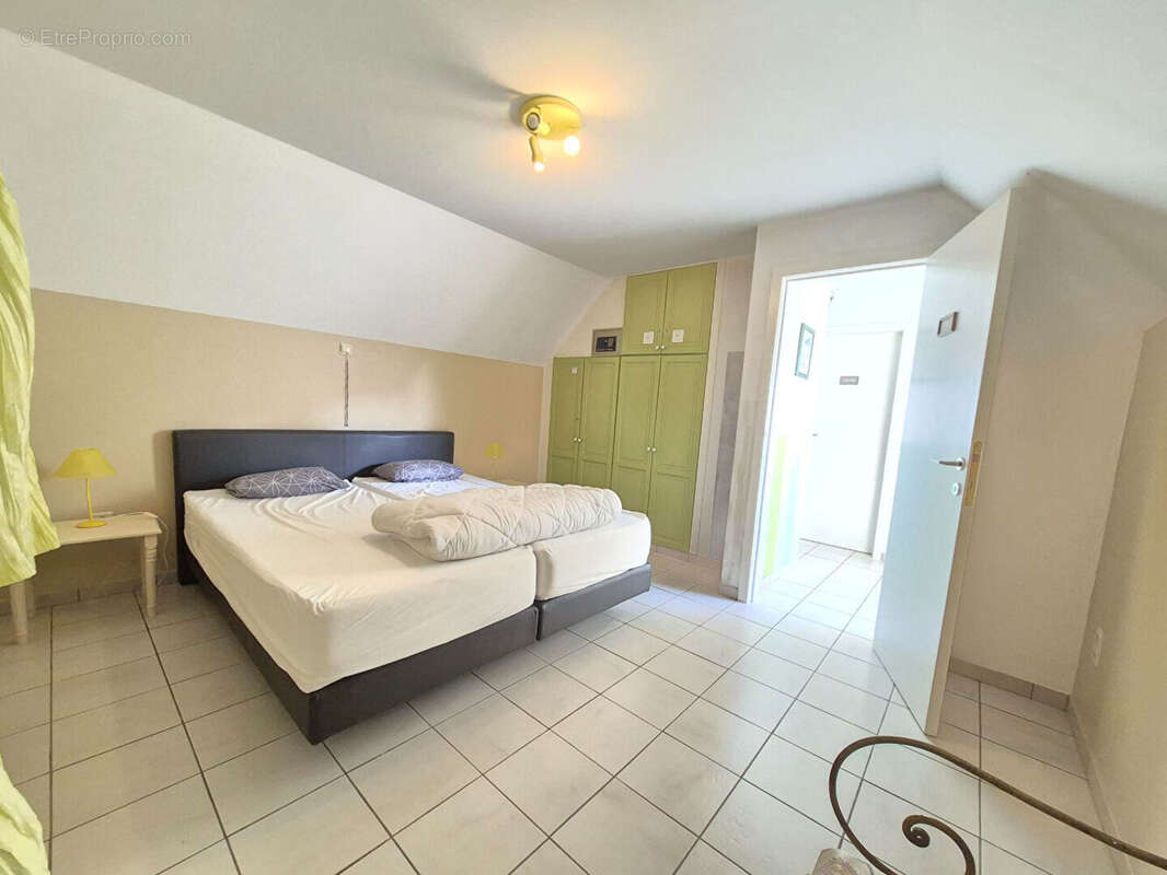 Maison à GROFFLIERS