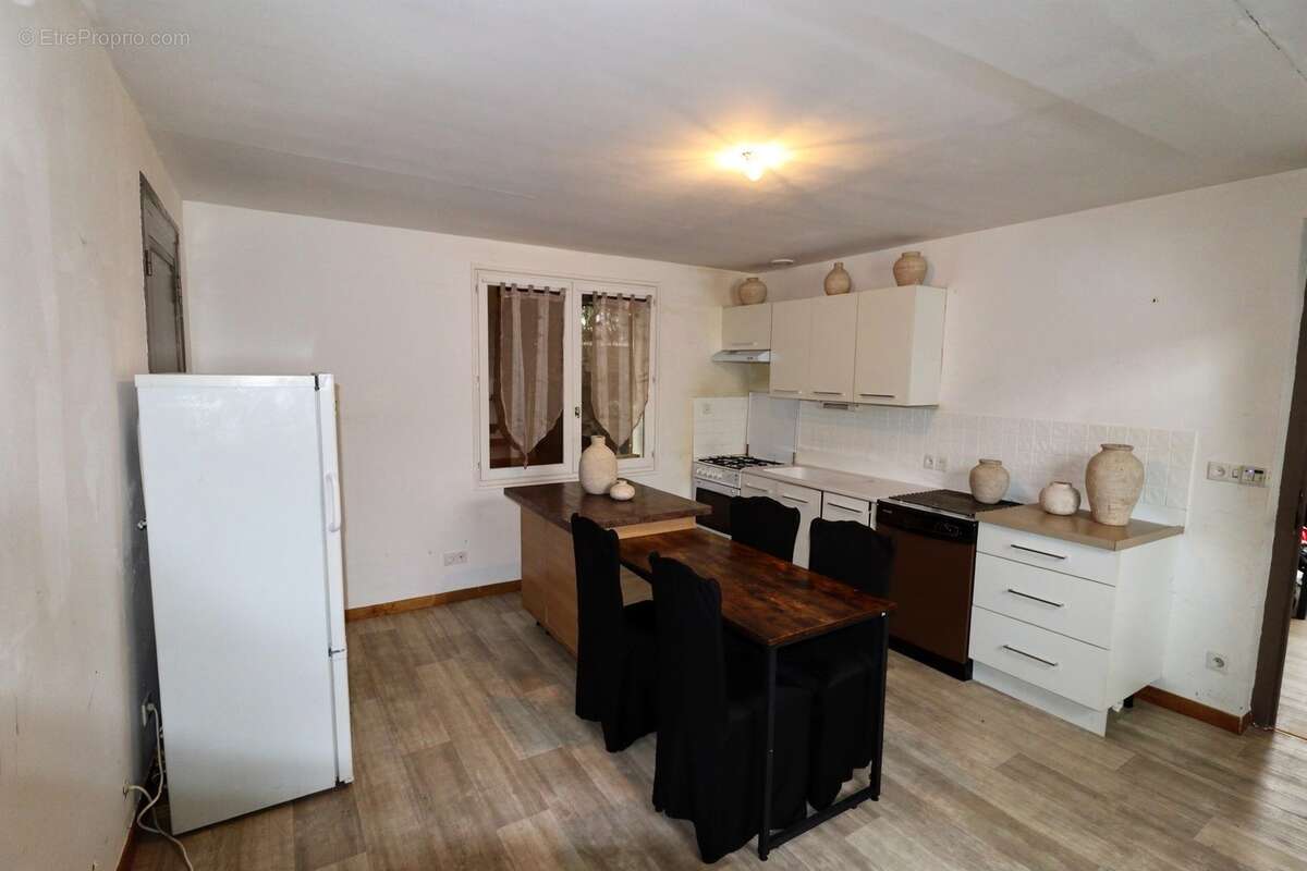 Dpt Saône et Loire (71), à vendre ROMENAY immeuble - 4 appartements et 1 local commercial - photo 10
