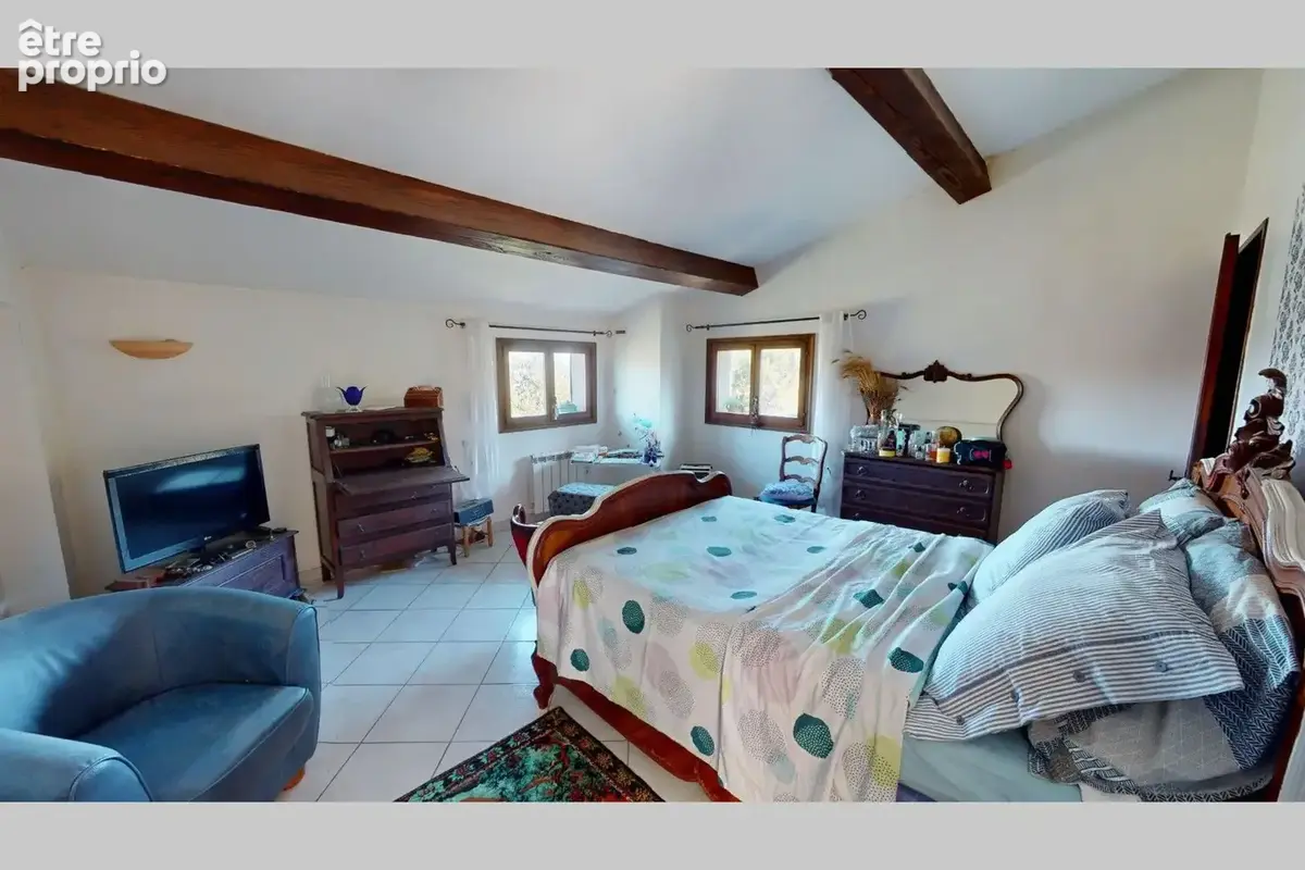 Maison de 4 pièces de 90 m2 sur 10000 m2 au calme - photo 10