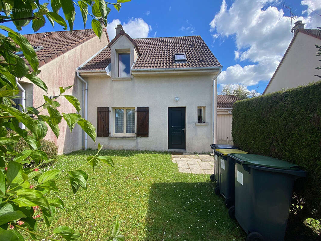 Maison à BRETTEVILLE-SUR-ODON