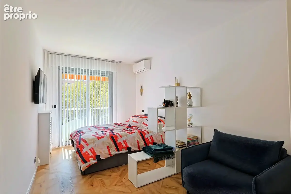 A Vendre - 2 Pièces 53m2 entièrement rénové - photo 11