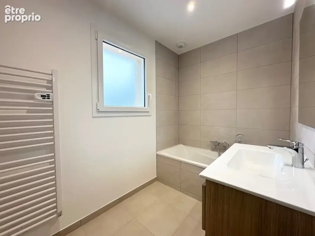 Salle de bains de l\'étage