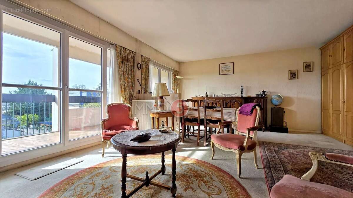 Appartement à LE RAINCY