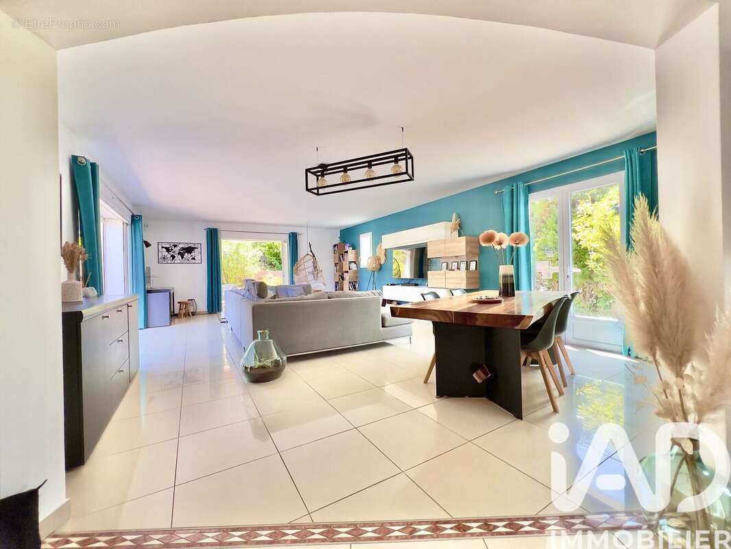 Photo 3 - Maison à FREJUS