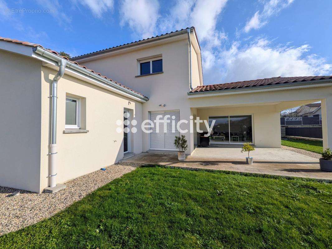 Maison à LAIZE